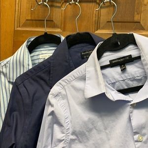 Lot of 3 banana republic button downs size small
